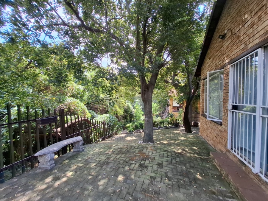 4 Bedroom Property for Sale in Safari Gardens North West